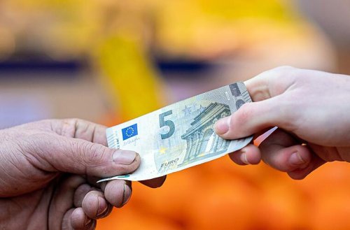 Deutsche Liebe zum Bargeld am größten in Europa