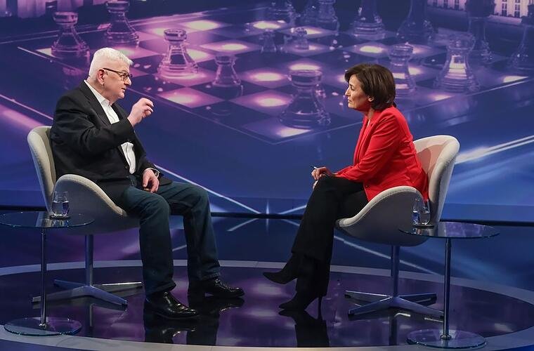 "In die Weichteile getreten": Joschka Fischer bei "Maischberger" mit Breitseite gegen Söder und Merz