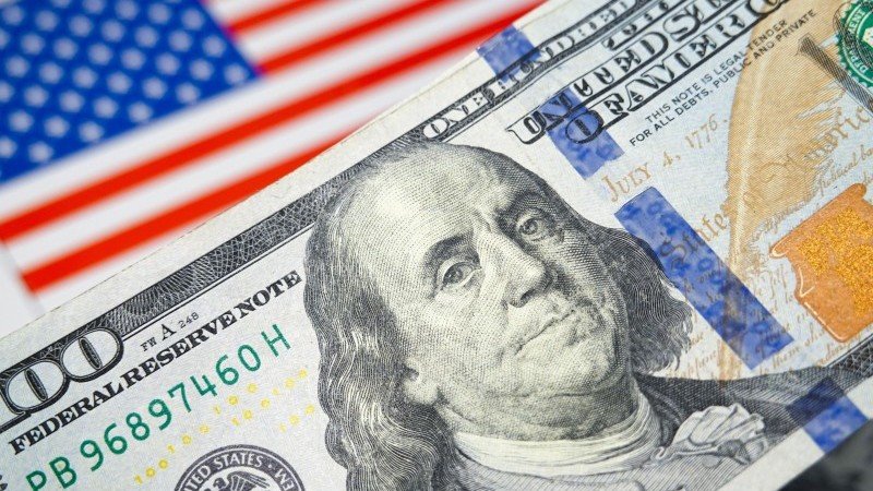 FX Daily: Dollar sentiment shifts markedly