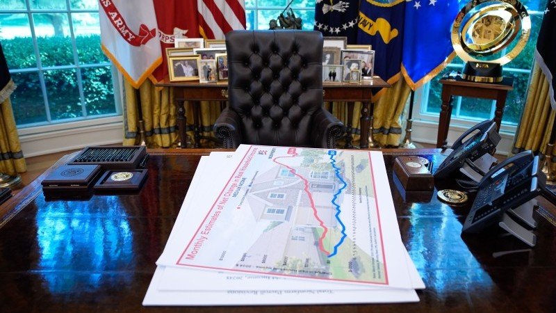 FX Talking: No data, no bears