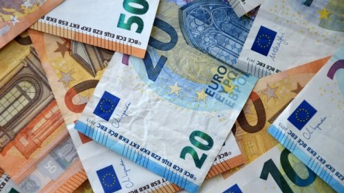 Foreign investors key to absorbing Bund supply