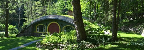 NY man spends 6 years building this incredible, energy-efficient hobbit home