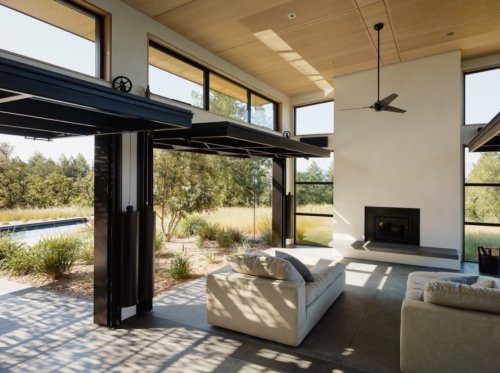Stunning home in California wine country opens up to the outdoors