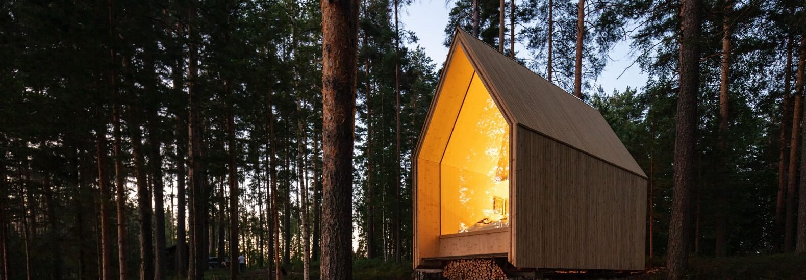 Meditation cottage fits on the tiniest lakefront space