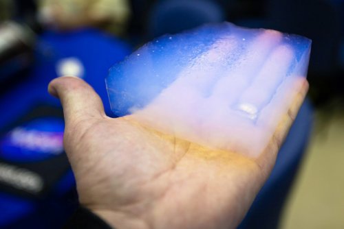 New Ultra-Light Nanotube Aerogels Could Clean Up Oil Spills