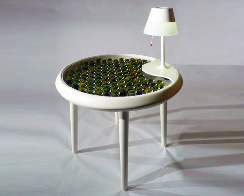 Biophotovoltaic Moss Table Generates Electricity Through Photosynthesis