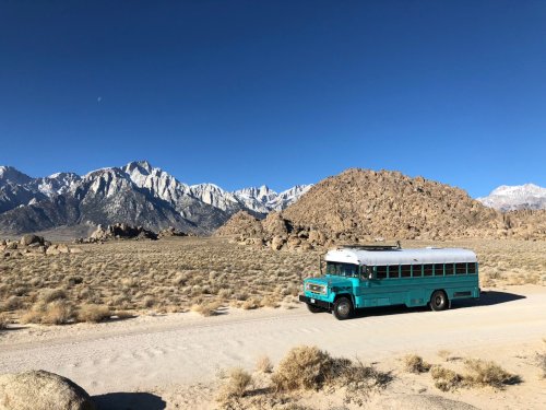 A couple converts an old prison bus into a criminally beautiful tiny home