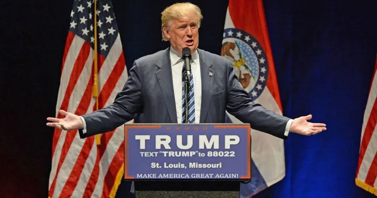 Body Language Expert Says Donald Trump ‘Let His Guard Down’ in Latest White House Speech—And the Signs Are All There