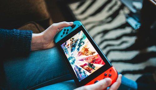 Nintendo Switch Black Friday 2021: Mega-Angebot mit Mario Kart bei Media Markt