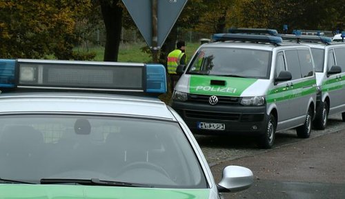 Speyer - Polizei warnt vor neuer Betrugsmasche: Call-Center-Betrug durch falsche Vollzugsdienstmitarbeiter und Versicherungsvertreter (24/1801 und 30/1801)