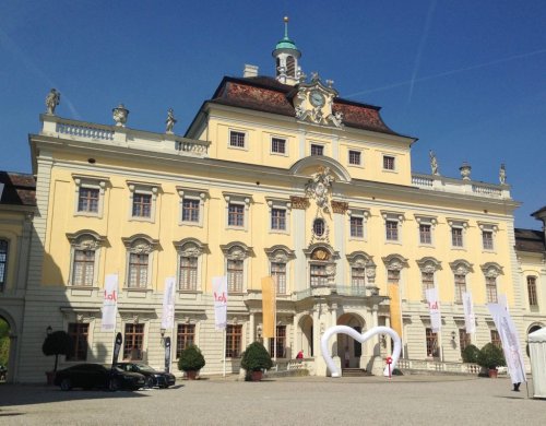 Romantik und Eleganz in historischen Mauern: Die Hochzeitsmesse „Ja!“ im Residenzschloss Ludwigsburg