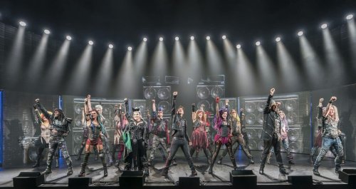 "We Will Rock You" feiert 2025 großes Comeback in Stuttgart – jetzt Tickets sichern!