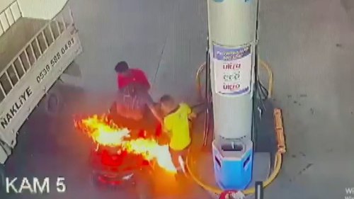 2 Men Catch Fire When ATV Bursts Into Flames at Gas Station in Turkey