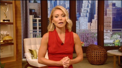 Did Kelly Ripa Exclude Former Co-Host Michael Strahan From Her New Memoir?