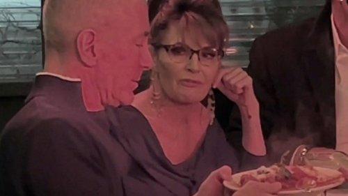 Sarah Palin Hits the Town in NYC Without a Mask Despite Testing Positive for COVID-19