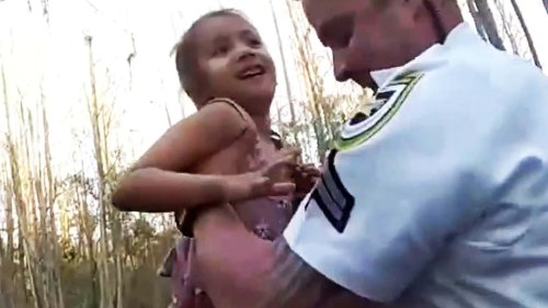 Deputies Praised After Finding 5-Year-Old Girl Lost in Swamp