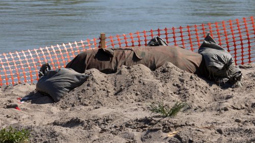WWII Bomb Revealed in Italy’s River Po by Worst Drought in 70 Years