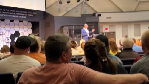 After Pastor Admits to 'Adultery' on Pulpit, Congregant Tells Church She Was 16 During the Misconduct