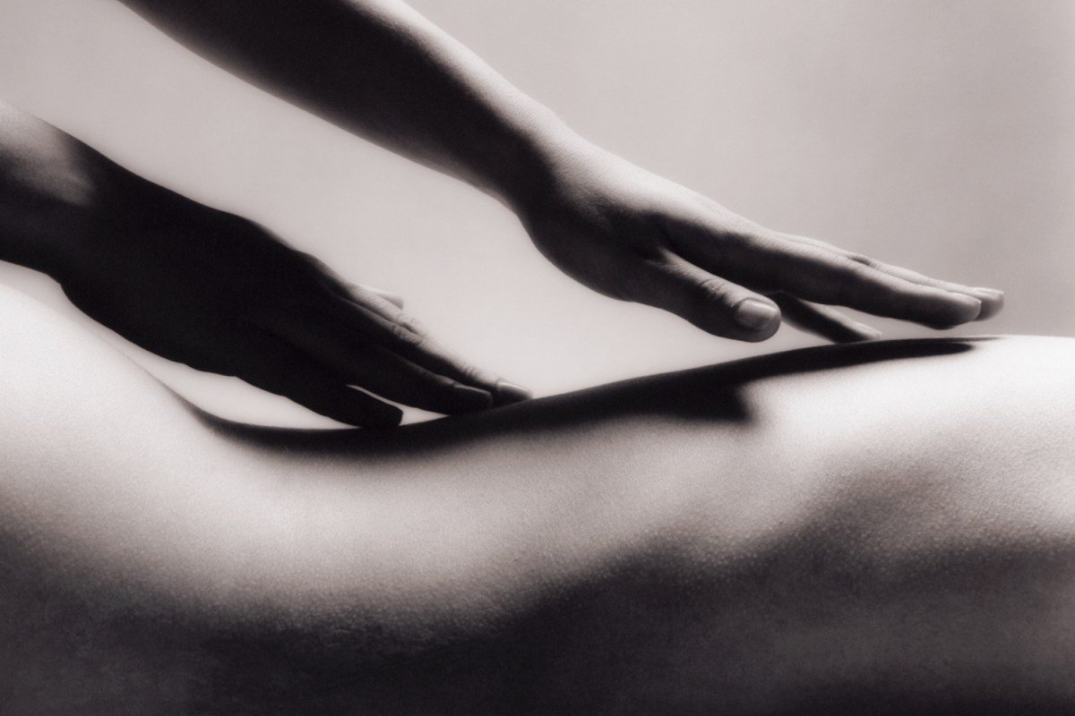 How to Give a Massage That's Actually Better Than Sex