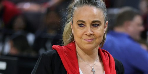 Becky Hammon says the WNBA's assists leader 5 seasons running has the best court vision 'I've ever seen'