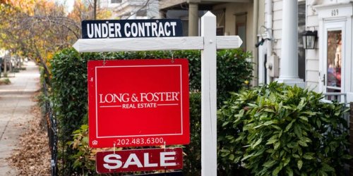 US mortgage applications are in 'meltdown' and the threat to house prices is growing, an economist says