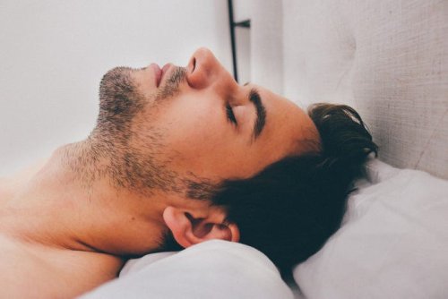 7 things a sleep scientist does to get a good night's sleep