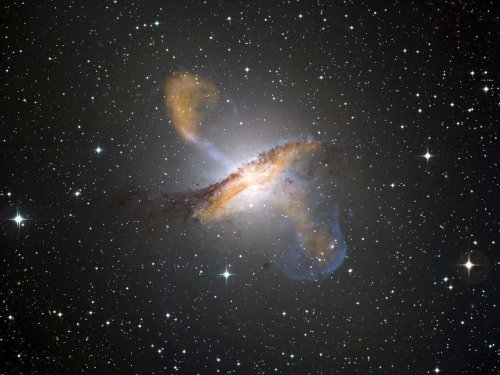 10 mind-blowing facts about black holes