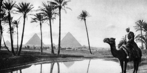 Vintage photos show what it was like to visit Egypt 100 years ago