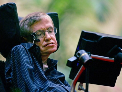Stephen Hawking warns of an 'intelligence explosion'