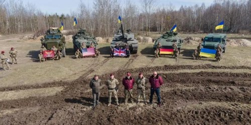 How Ukraine's closest allies turned the tide on sending advanced tanks, and could do the same for military jets