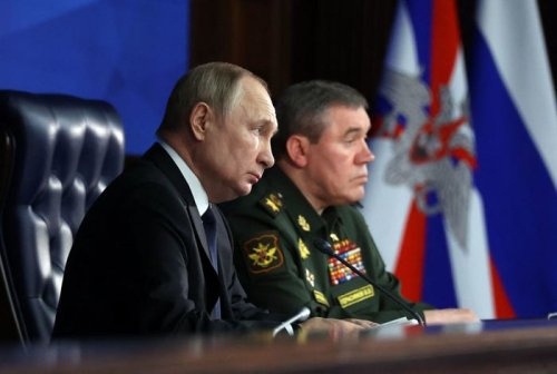 Putin has been ignoring his generals and directing the war himself, analysts say — and has been surprisingly cautious