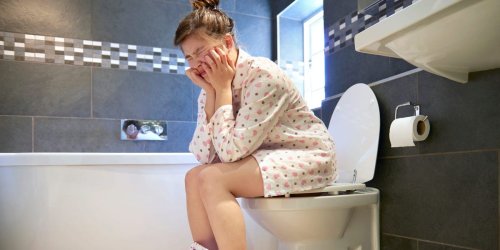 6 reasons why it hurts when you poop, according to two gut-health experts