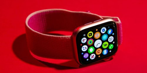 Apple Watch Series 5 vs. Series 3: The $200 Series 3 is the best deal for iPhone owners looking for a basic smartwatch