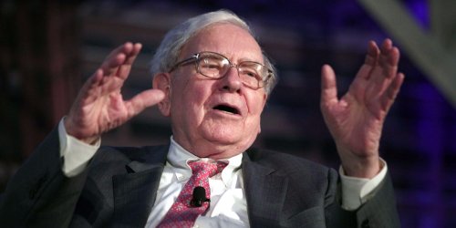 Warren Buffett has weighed in on bank runs, bailouts and the dangers of insuring deposits. Here are 9 quotes that shed light on today's banking crisis.