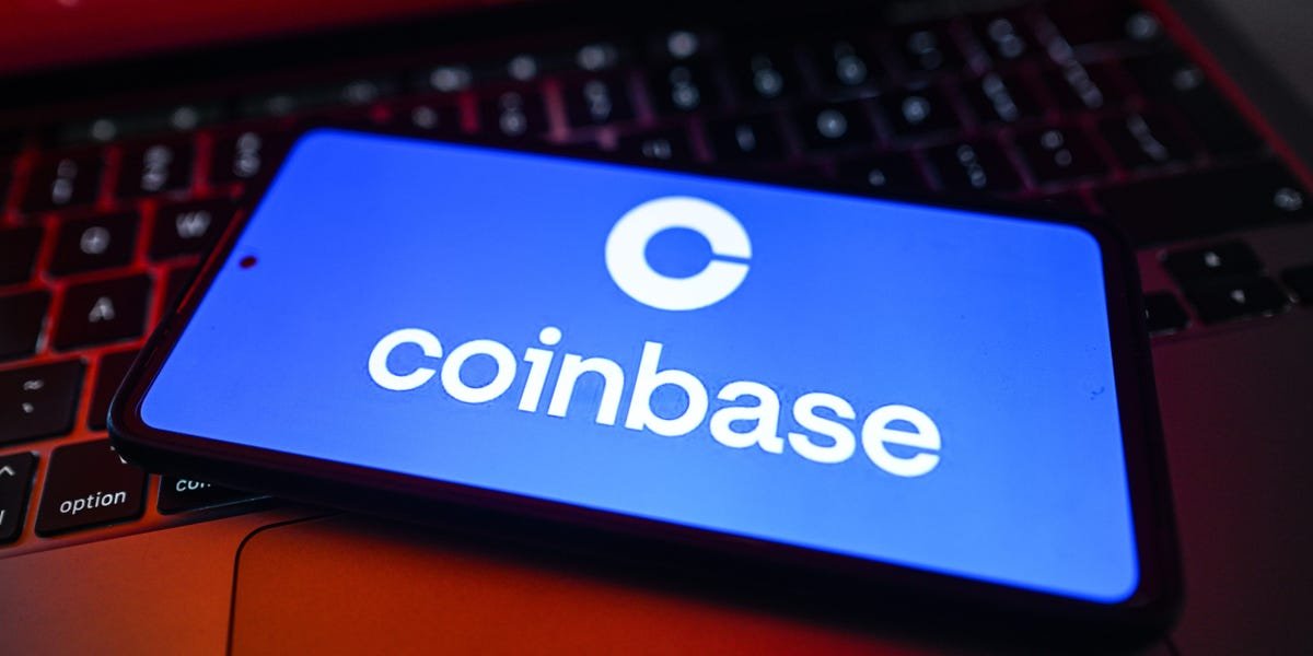 Tiny teams, no 'pure managers,' and AI: Coinbase's memo has all the classic ingredients of a 2026 layoff letter