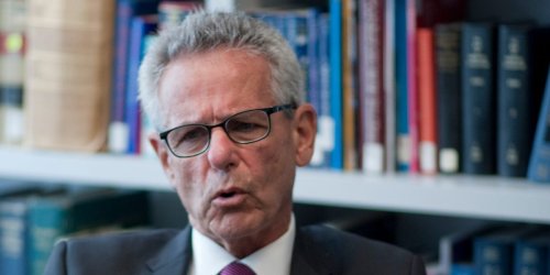 Democratic Rep. Alan Lowenthal is one of Congress' most active stock traders, and he just violated a federal conflicts-of-interest law. Again.