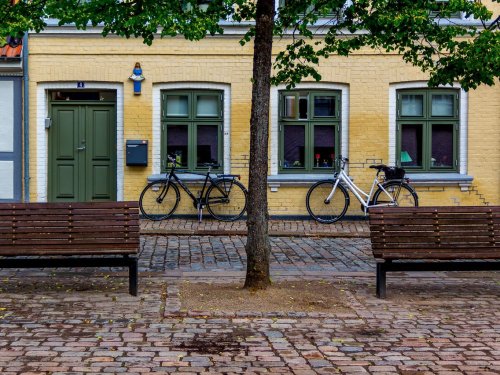 4 lessons we can learn from Denmark about happiness at work