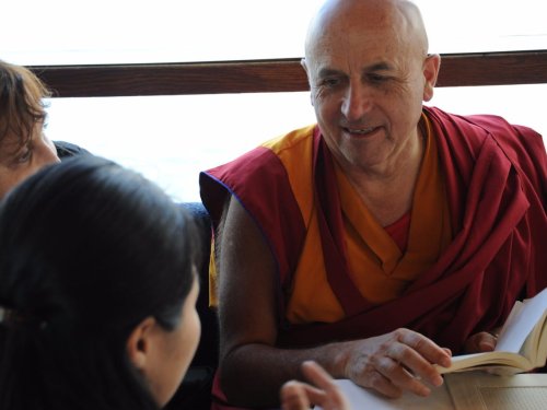 The best way to deal with stress, according to a 69-year-old monk who scientists say is the 'world's happiest man'