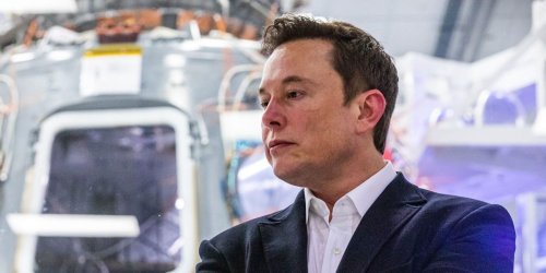 SpaceX wins $102 million Air Force contract to transport military cargo and humanitarian aid around the world in a rocket