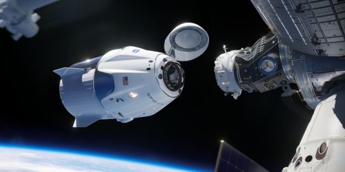 Watch SpaceX's Crew Dragon spaceship autonomously dock 4 astronauts to the International Space Station