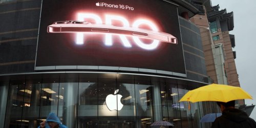 The latest iPhone is now heavily discounted on some Chinese e-commerce websites amid Apple's declining sales in China