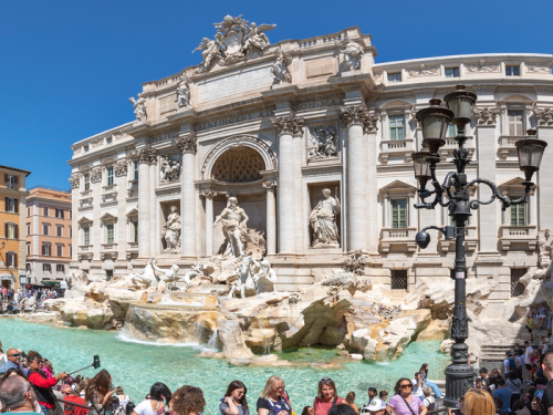 I've been a tour guide in Rome for 16 years. Here are 9 of the biggest mistakes tourists make.