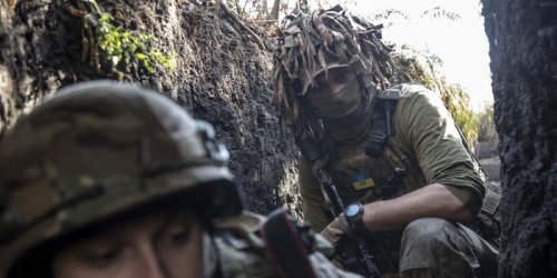 Ukraine was right to abandon Western tactics and instead attack Russian defenses in small teams, analysts say