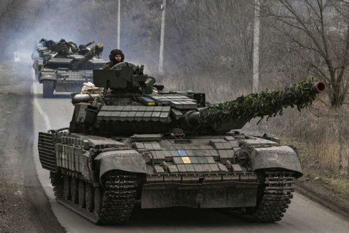 A Russian reserve army of 15,000 soldiers is pinned down near Bakhmut and will be destroyed, says Ukraine's spy chief