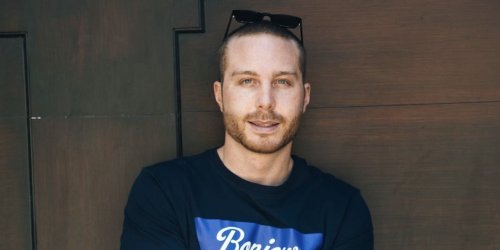 I'm a 28-year-old making $30,000 a month in revenue from my vending machine business. Here's how I got started and how much it cost.