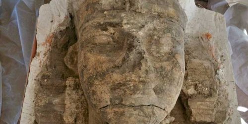 Archeologists discover 2 giant sphinxes at the lost 'Temple of a Million Years' built by a great pharaoh in Egypt 3,300 years ago