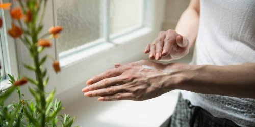 6 best lotions for soothing cracked and itchy skin when you have eczema, according to dermatologists