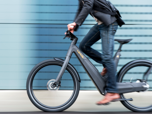 This beautiful electric bike will charge itself with built-in solar panels