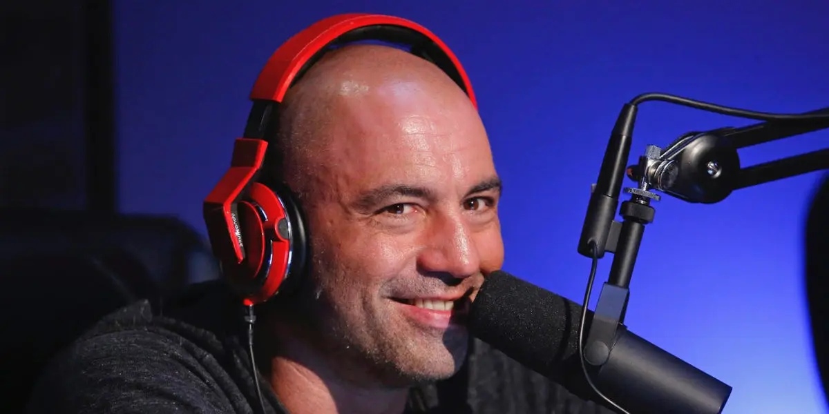 Joe Rogan's controversy is a "complicated issue," according to Spotify CEO Daniel Ek.