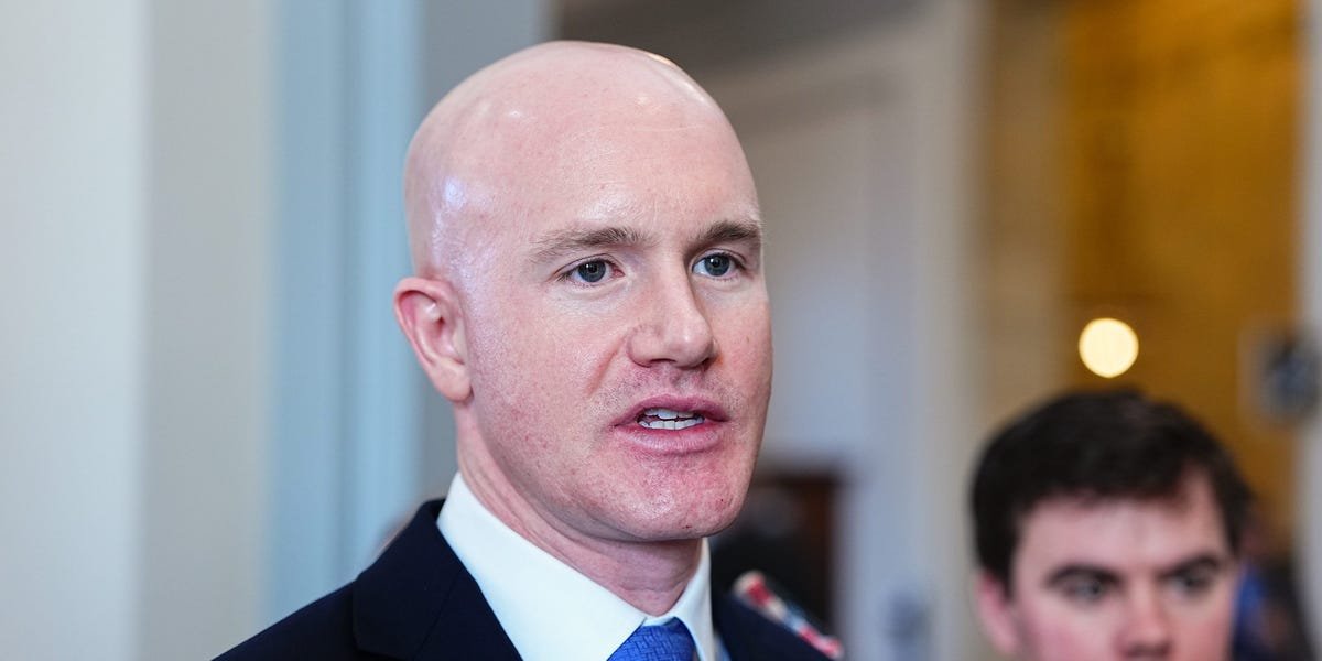Coinbase's CEO outlined 5 strategies to keep AI spend low without limiting tokens
